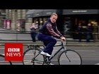 'I'll be bike' Arnie cycles wrong way down Edinburgh street - BBC News