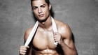 Newly single Cristiano Ronaldo strips to his undies